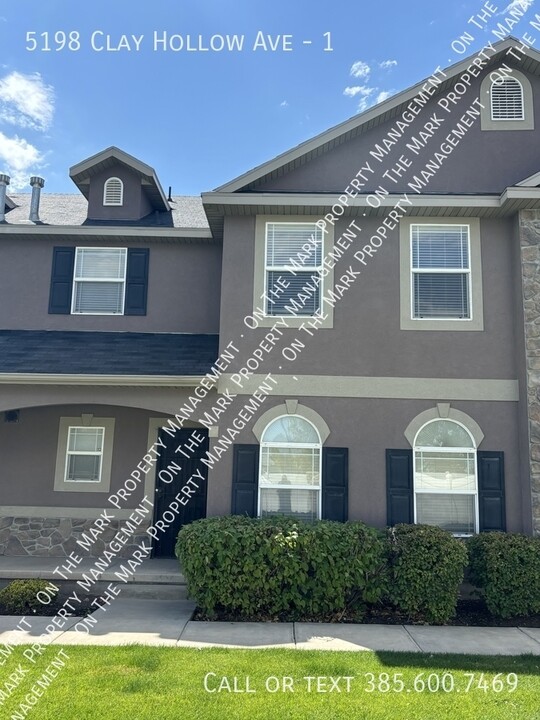 5198 Clay Hollow Ave in West Jordan, UT - Foto de edificio