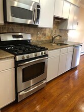 38 Riverview Ct in Secaucus, NJ - Building Photo - Building Photo