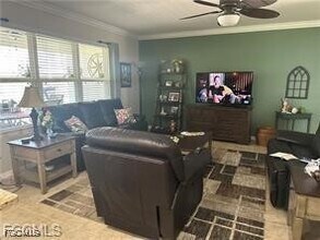 3075 Apple Blossom Dr in Alva, FL - Foto de edificio - Building Photo