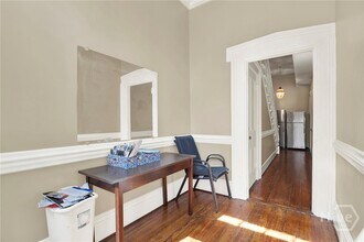 32 E Taylor St in Savannah, GA - Building Photo - Building Photo