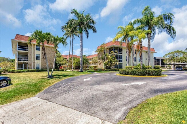 property at 5540 Tamberlane Cir