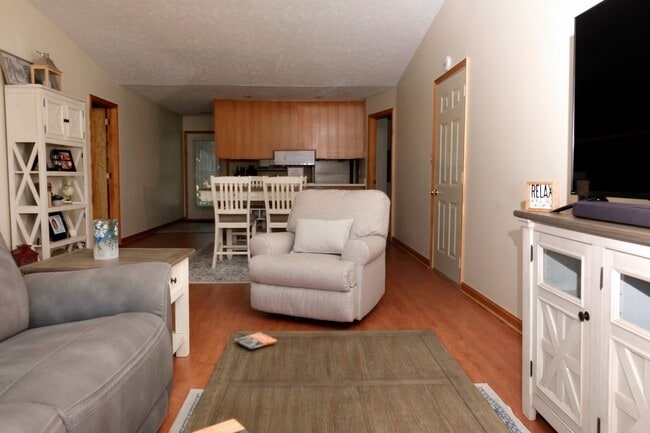 401 Fielding Ct in Mount Vernon, IN - Building Photo - Building Photo