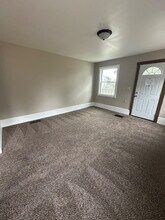 318 Linn St in Janesville, WI - Building Photo - Building Photo