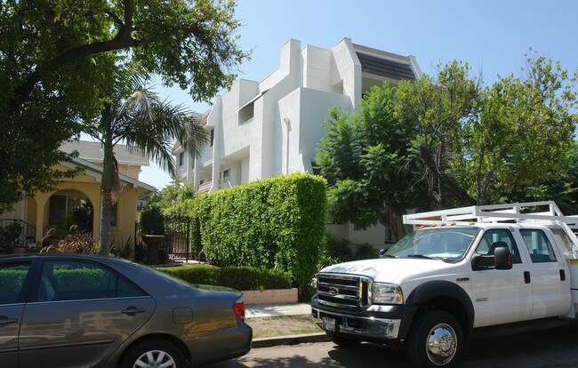 462 Hawthorne St in Glendale, CA - Building Photo - Building Photo