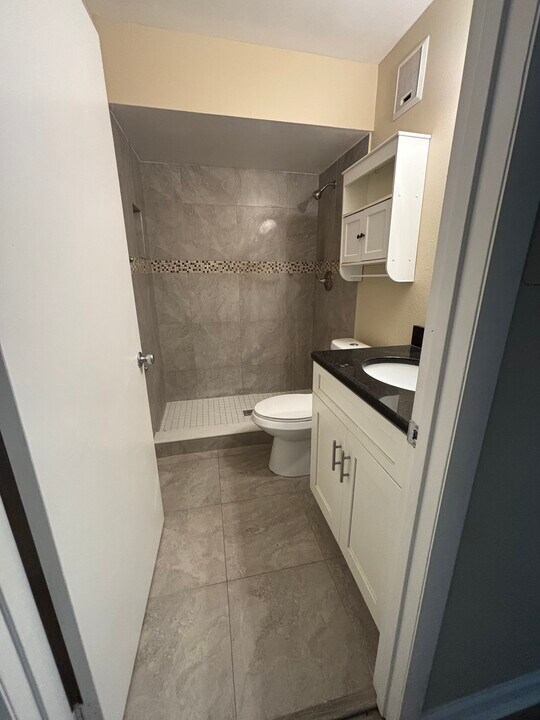 2409 Barley Club Ct in Orlando, FL - Building Photo