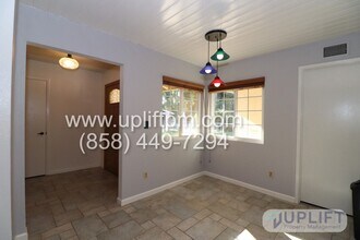 10711 Charbono Terrace in San Diego, CA - Building Photo - Building Photo