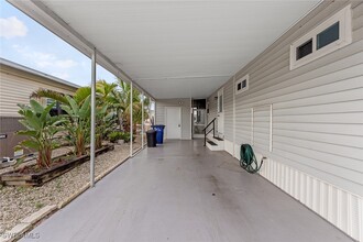 4685 Kahlua Ln in Bonita Springs, FL - Building Photo - Building Photo