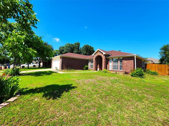 2901 Custer Dr in Corinth, TX - Building Photo - Building Photo
