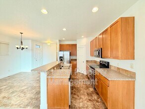 3344 NW 47th Dr in Camas, WA - Building Photo - Building Photo