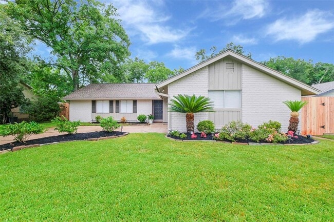 property at 4511 Ravine Dr