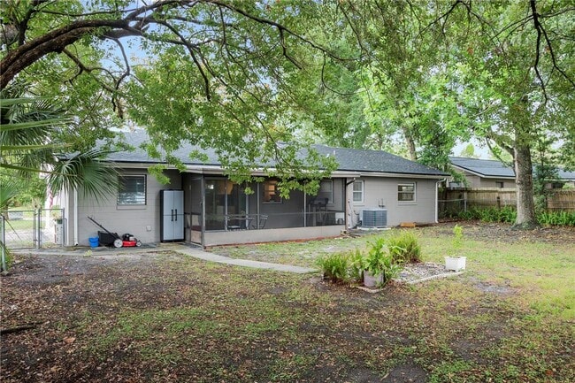 1653 Peruvian Ln in Winter Park, FL - Building Photo - Building Photo