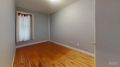 330 1/2 E St in Boston, MA - Building Photo - Building Photo