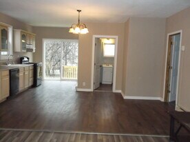 705 E Dominick St, Unit 1 in Rome, NY - Building Photo