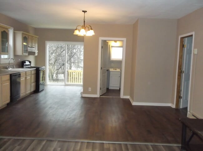 705 E Dominick St, Unit 1