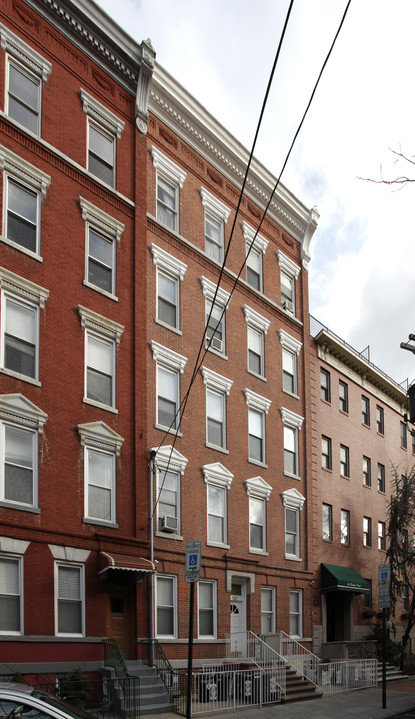 127 Garden St in Hoboken, NJ - Building Photo