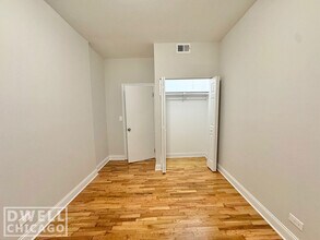 3142 W Belden Ave, Unit 2323 in Chicago, IL - Building Photo - Building Photo