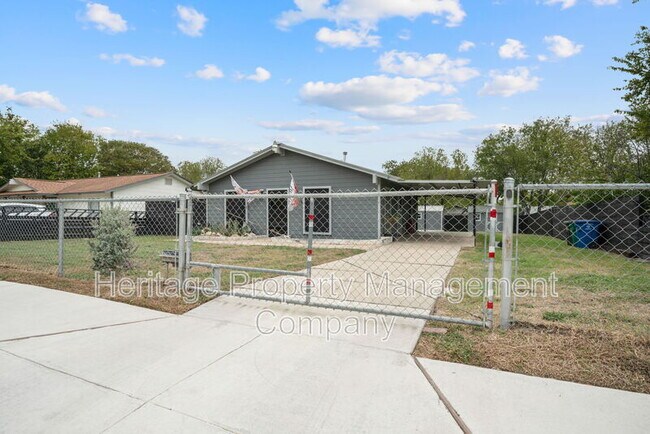 6022 Castle Vw Dr in San Antonio, TX - Building Photo - Building Photo