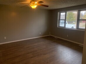 1016 Terracewood Dr in Englewood, OH - Building Photo - Building Photo