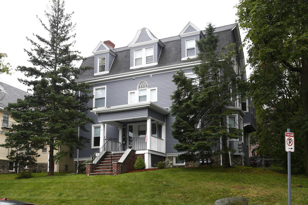 19 Braemore Rd in Brighton, MA - Building Photo