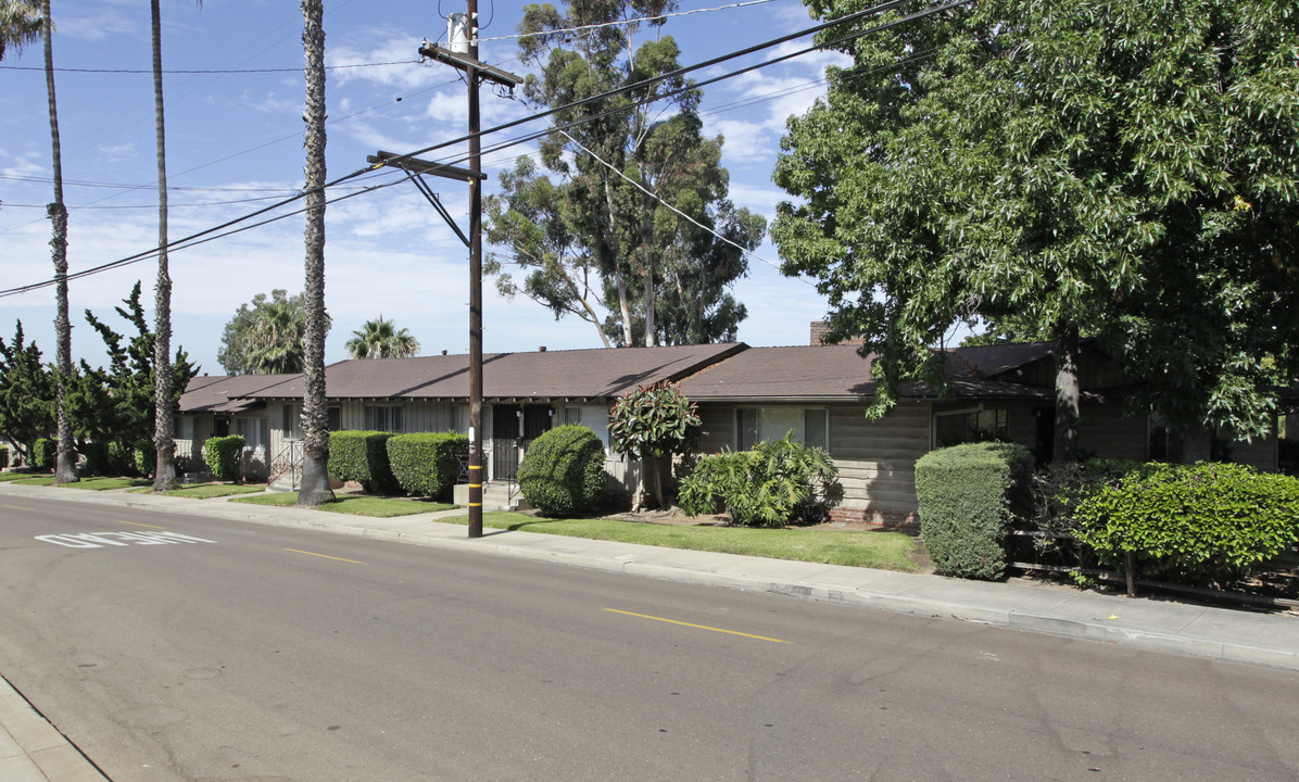 Lemon Normal Gardens Apartments in La Mesa, CA - Building Photo