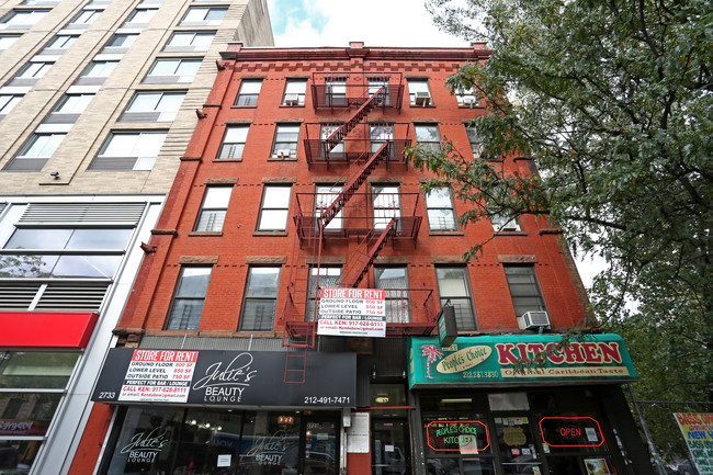 2733 Frederick Douglass Blvd in New York, NY - Building Photo - Building Photo