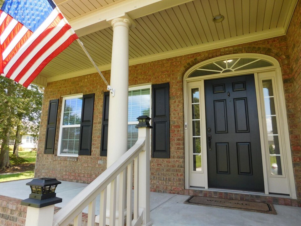 101 Staffordshire Dr in New Bern, NC - Building Photo
