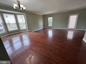 20941 Rootstown Terrace in Ashburn, VA - Building Photo - Building Photo