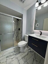 7854 S South Shore Dr in Chicago, IL - Building Photo - Building Photo