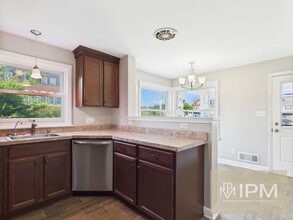 24 E 6th Ave in York, PA - Building Photo - Building Photo