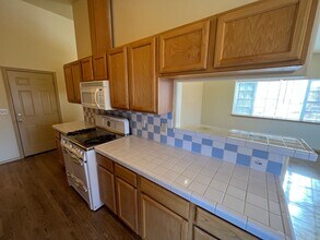 3312 NE Hoona Dr in Bend, OR - Building Photo - Building Photo