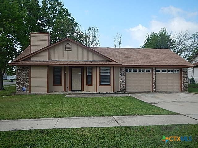 property at 2608 Tracey Cir