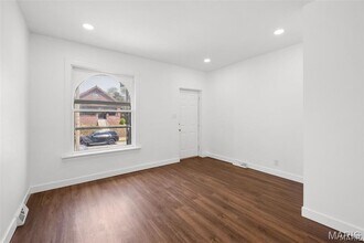 4936 Shaw Ave in St. Louis, MO - Building Photo - Building Photo