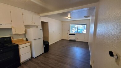 25026 CA-108 in Mi Wuk Village, CA - Building Photo - Building Photo