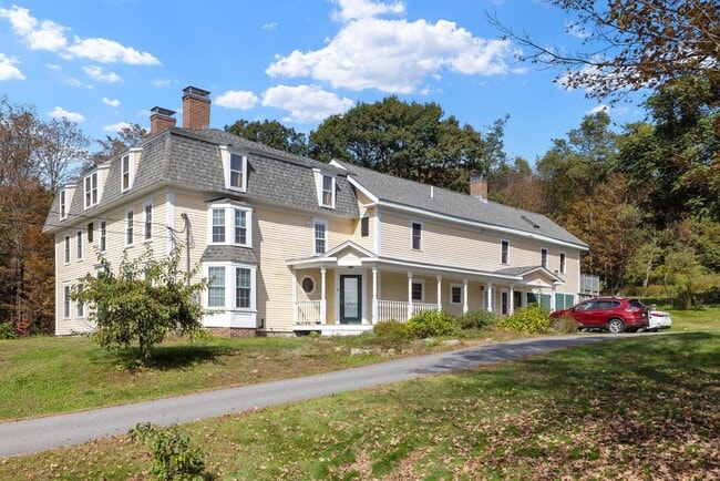 24 Morrill Rd in Canterbury, NH - Building Photo - Building Photo