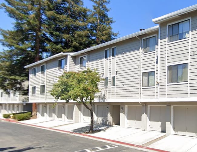 295 Stonegate Cir, Unit Perfectly Located in San Jose, CA - Building Photo - Building Photo