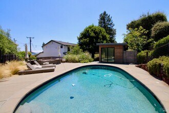 19 Bayview Terrace in Mill Valley, CA - Building Photo - Building Photo