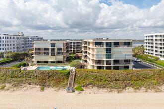 3200 S Ocean Blvd in Palm Beach, FL - Building Photo - Building Photo