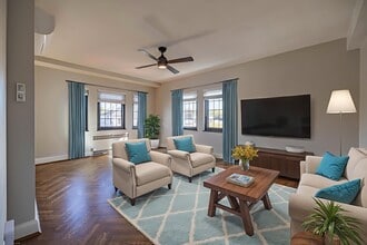 Hyde Park Terrace in Cincinnati, OH - Foto de edificio - Building Photo