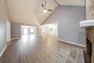 940 Holly Ln in Cedar Hill, TX - Building Photo - Building Photo