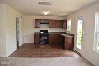 201 Bungalow Rd in Holly Ridge, NC - Building Photo - Building Photo