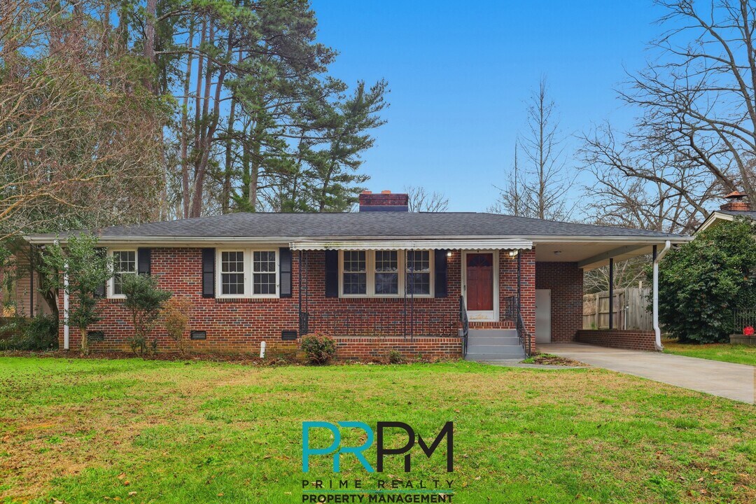 8 Kathryan Ct in Greenville, SC - Building Photo