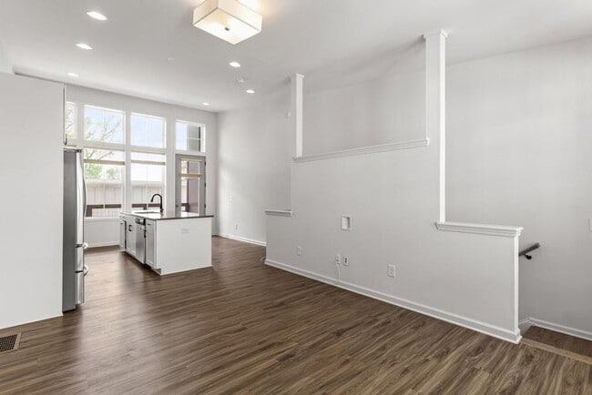 916 Brees Ct in Atlanta, GA - Building Photo - Building Photo