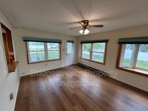 7281 Klyemore Dr in Huber Heights, OH - Building Photo - Building Photo