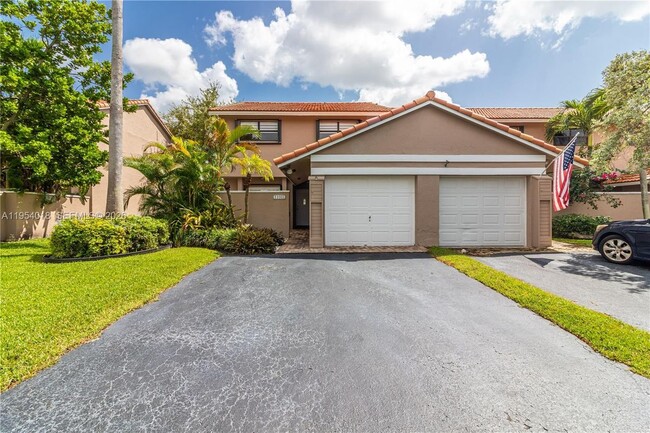 11668 SW 91st Terrace in Miami, FL - Building Photo - Building Photo