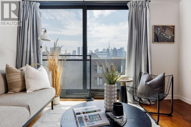 47 Lower River Street in Toronto, ON - Building Photo - Building Photo