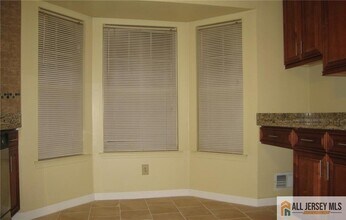 1218 Plymouth Rd in North Brunswick, NJ - Building Photo - Building Photo