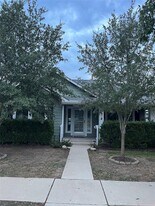 5383 Hartson in Kyle, TX - Building Photo