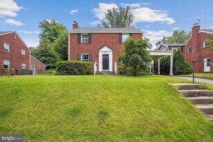 6124 12th Rd N in Arlington, VA - Building Photo