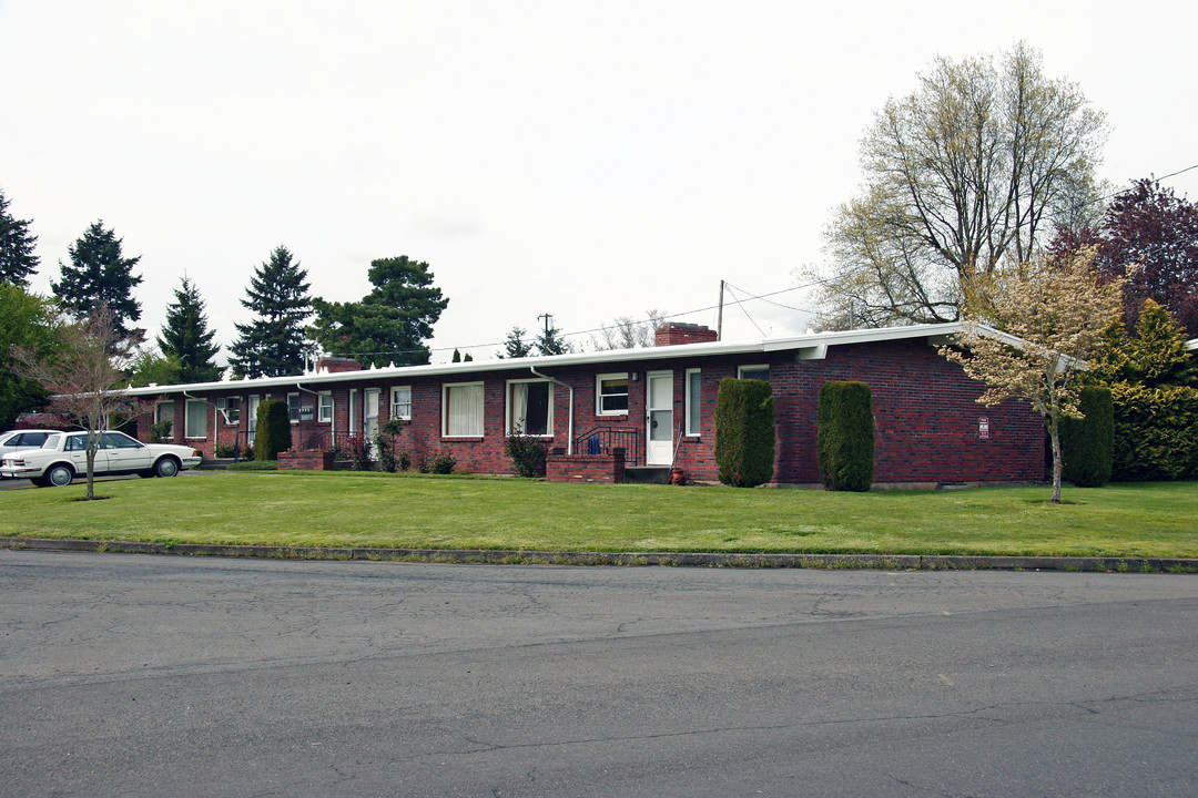 Bel Air Apartments in Vancouver, WA - Building Photo