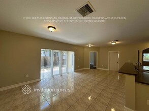 15533 SW 13th Terrace in Miami, FL - Foto de edificio - Building Photo